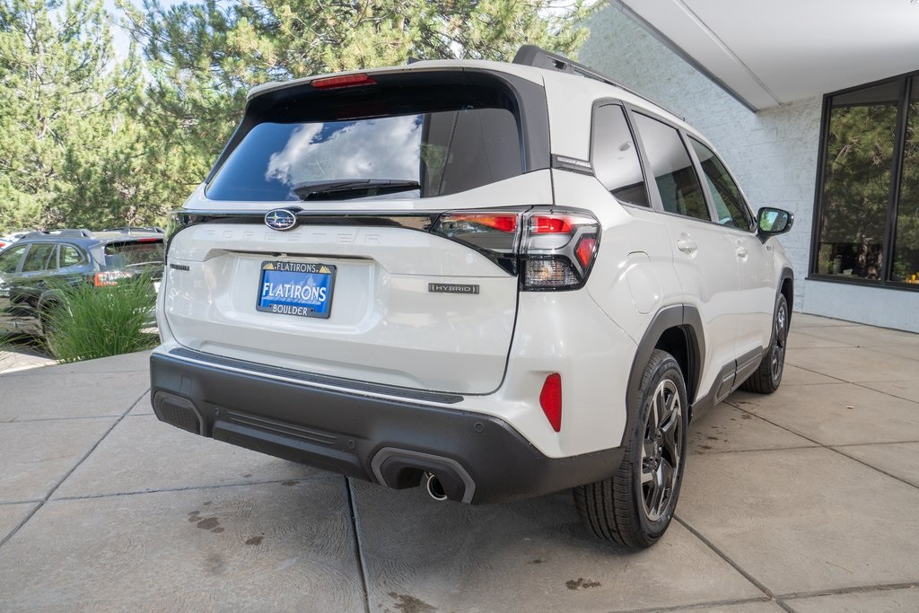 2025 Subaru Forester Limited photo 2