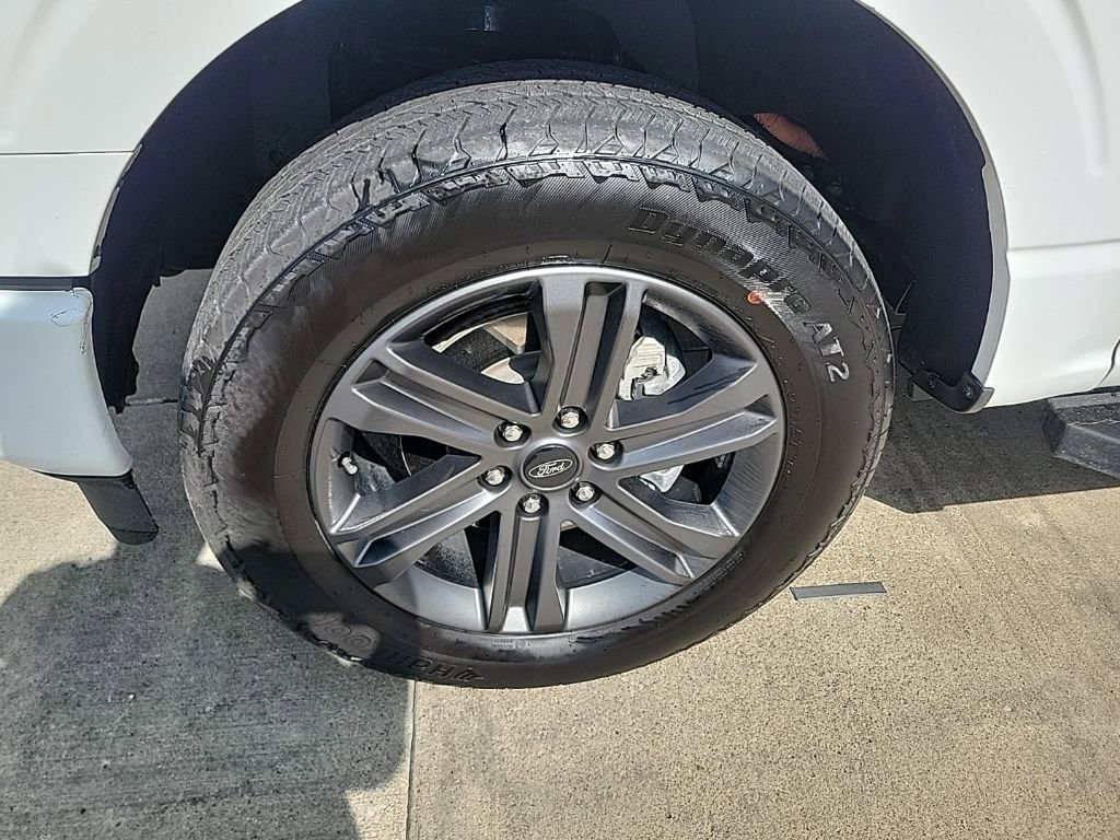 2023 Ford F-150 Lariat photo 26