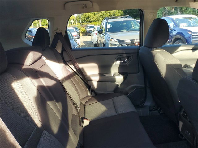 2026 Nissan Rogue SV photo 24