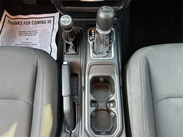 2023 Jeep Gladiator Overland photo 18