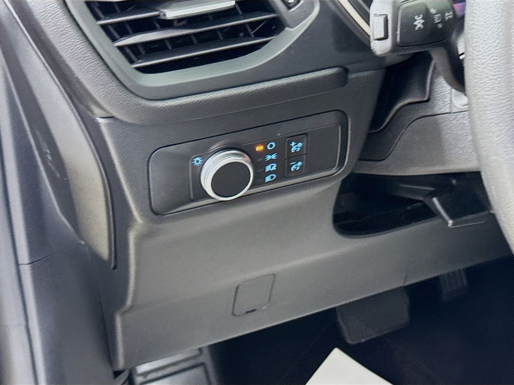 2021 Ford Escape SE photo 12