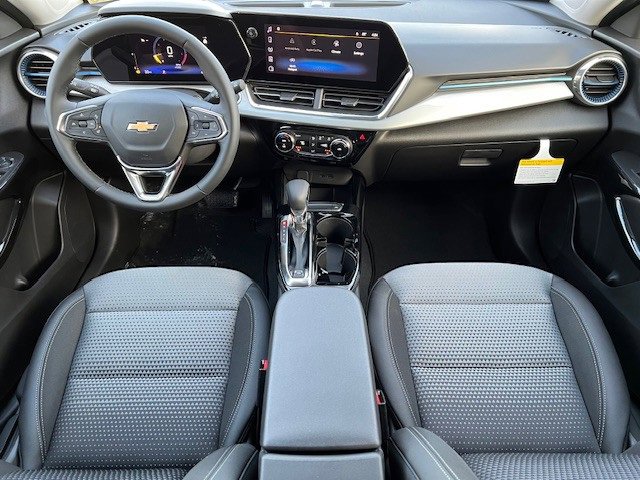2026 Chevrolet Trax LT photo 18