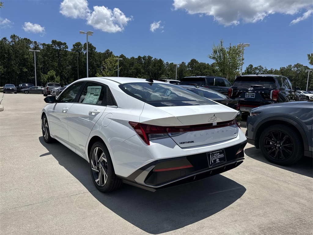 2025 Hyundai Elantra Hybrid Limited photo 2