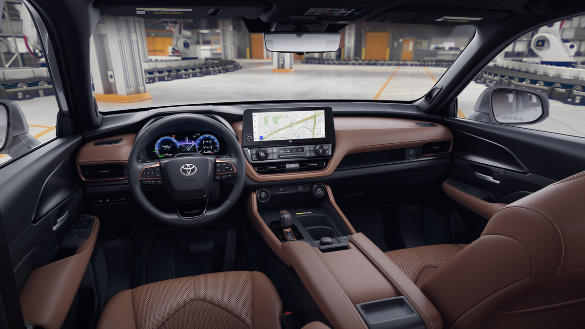 2026 Toyota Grand Highlander Hybrid MAX Platinum AWD photo 11