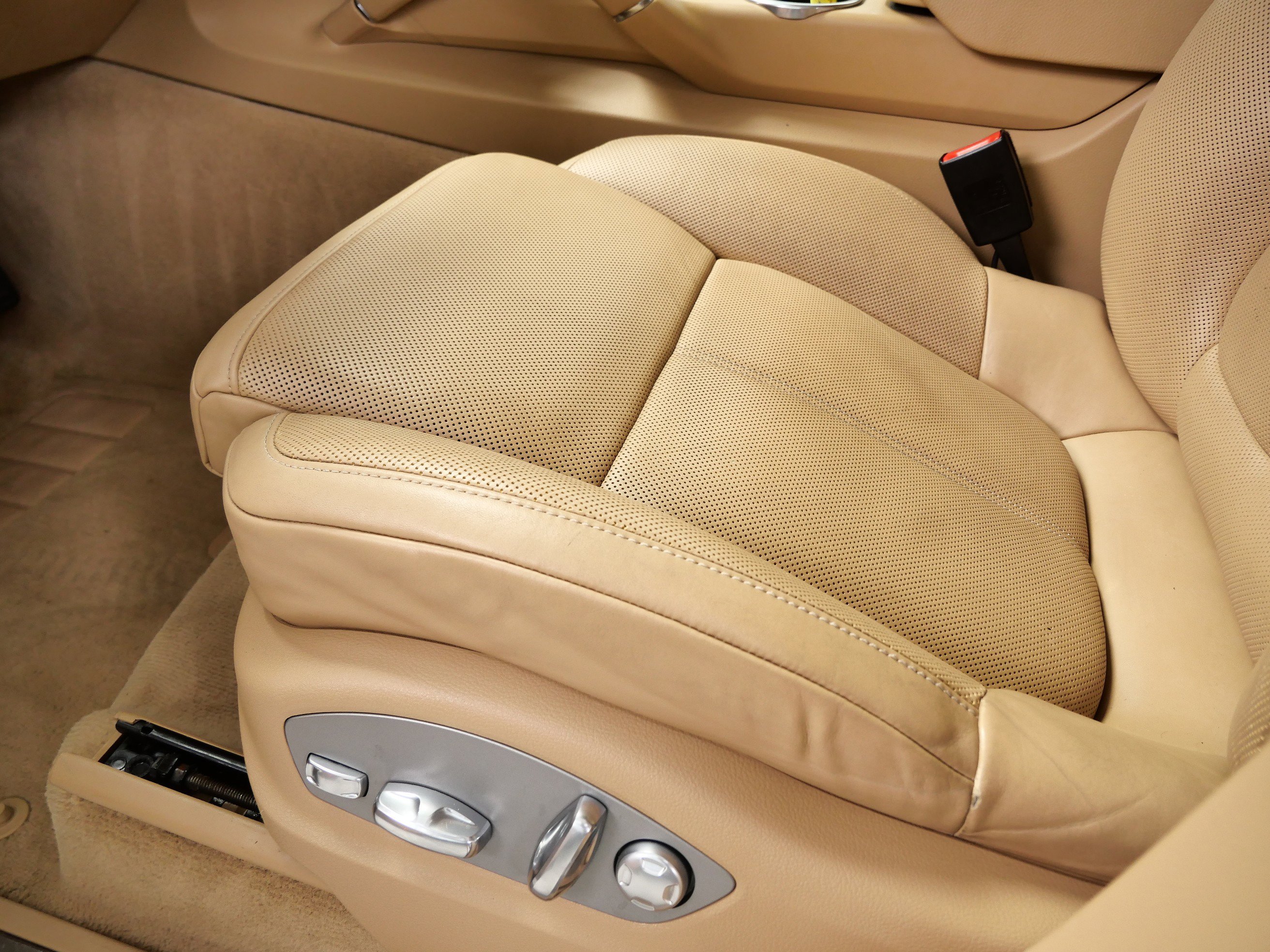 2015 Porsche Cayenne Diesel photo 17