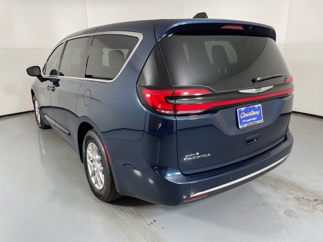 2025 Chrysler Pacifica photo 6