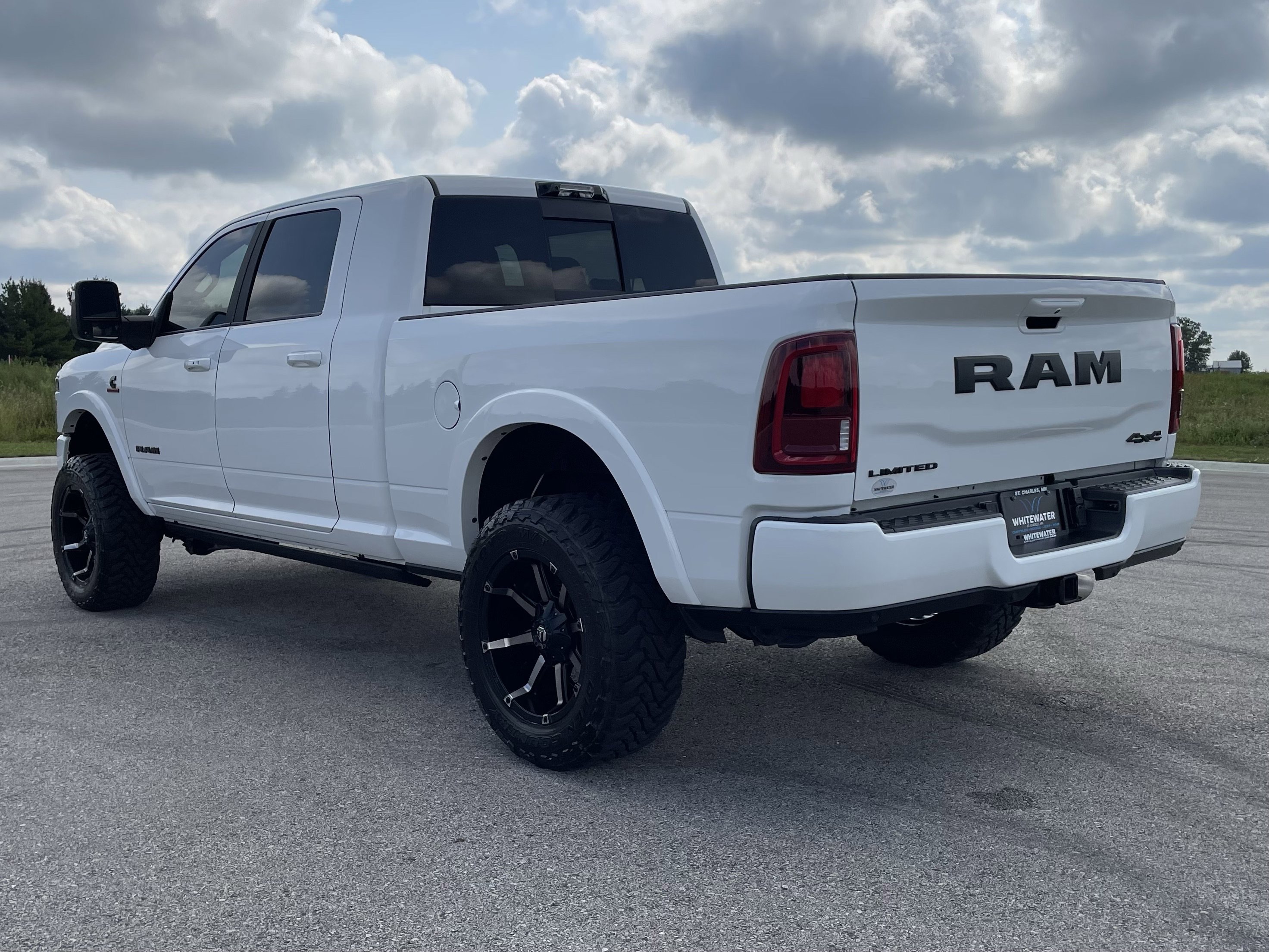 2025 Ram 3500 Limited photo 7