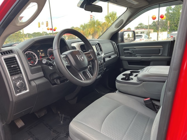 2019 Ram 1500 Classic SLT photo 5
