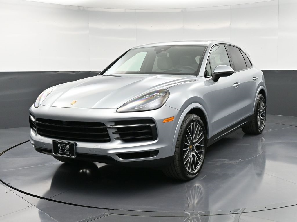 2021 Porsche Cayenne S's photo