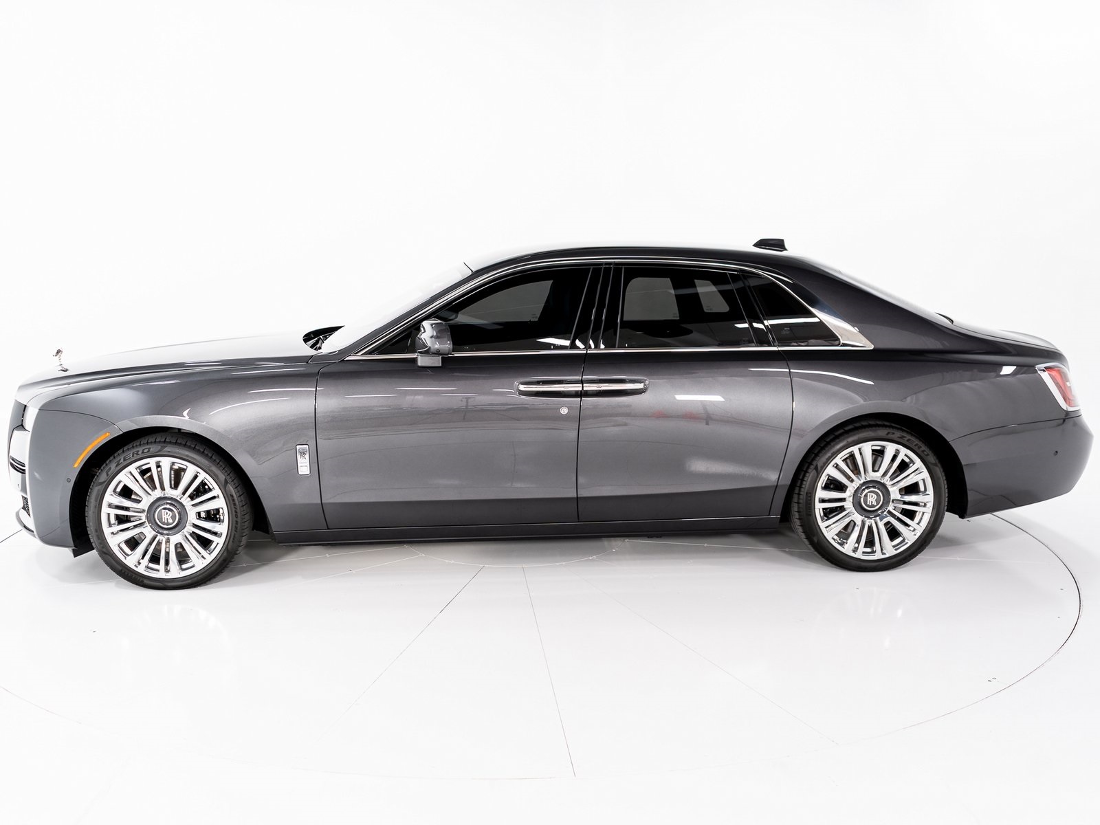 2023 Rolls Royce Ghost RR21 photo 2