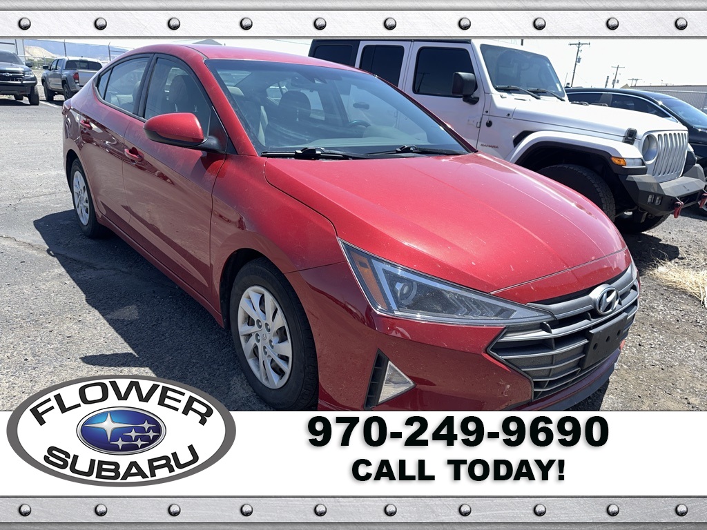 2020 Hyundai Elantra SE photo 2