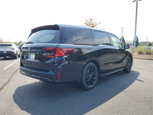 2026 Honda Odyssey photo 3