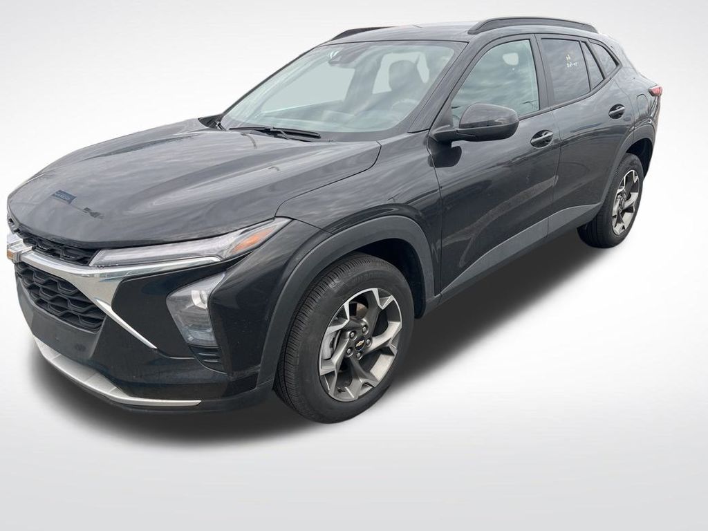 2024 Chevrolet Trax LT's photo