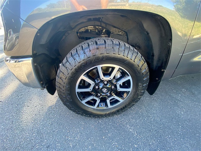 2020 Toyota Tundra SR5 Grade photo 2