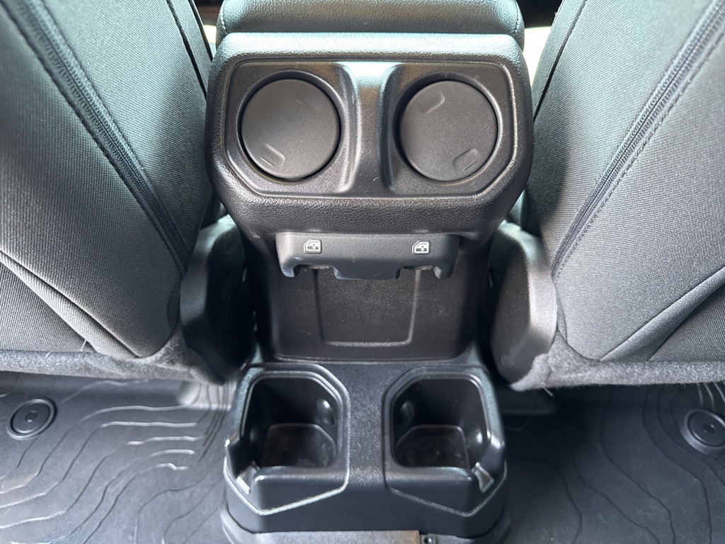 2021 Jeep Gladiator Willys photo 20