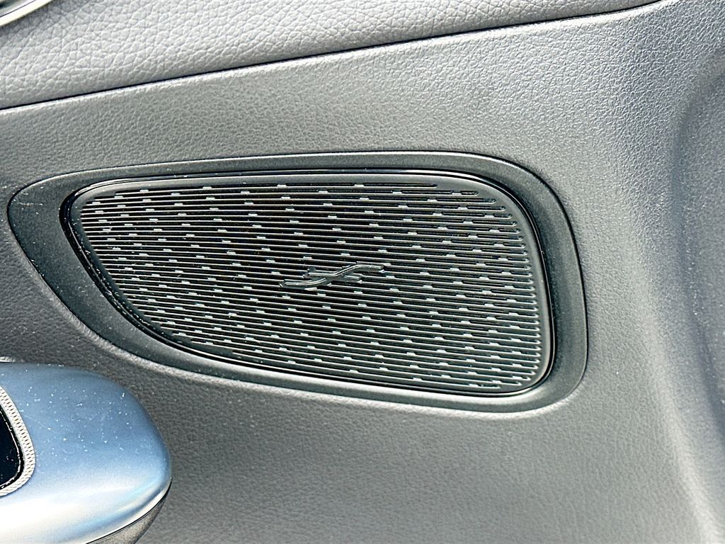 2024 Mercedes Benz GLC 300 photo 19