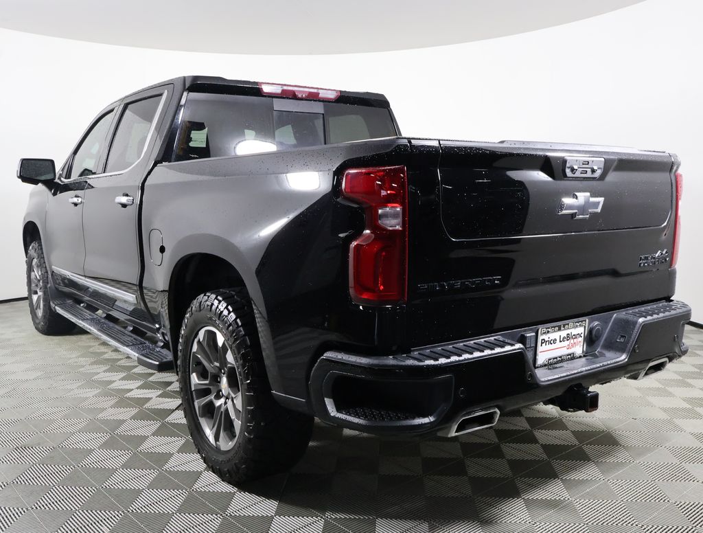 2022 Chevrolet Silverado 1500 High Country photo 4