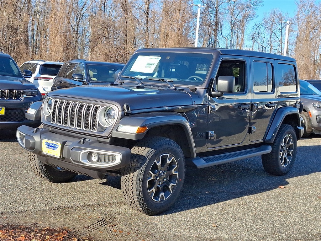 2025 Jeep Wrangler Sahara photo 3