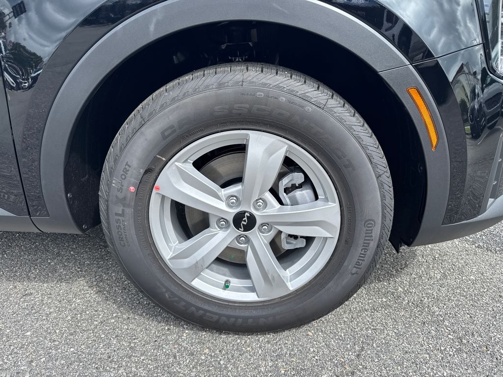 2026 Kia Sorento LX photo 12