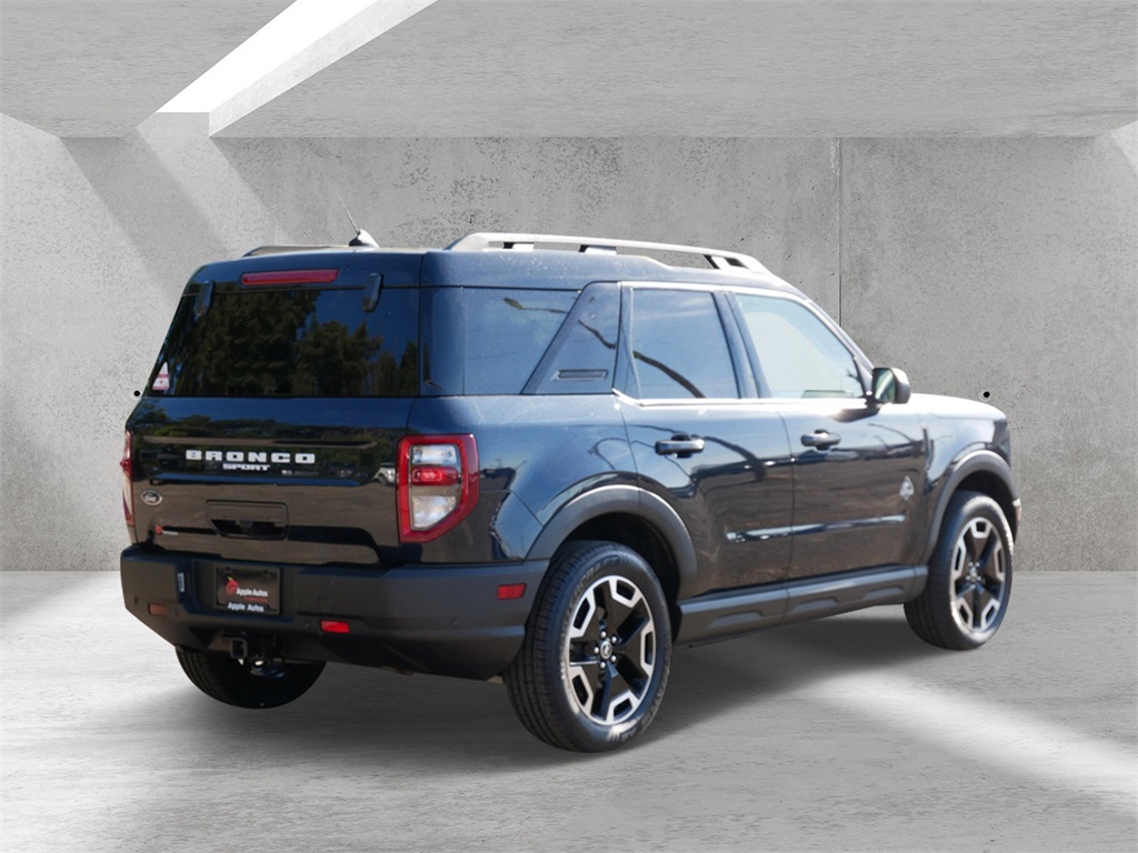 2022 Ford Bronco Sport Outer Banks photo 3