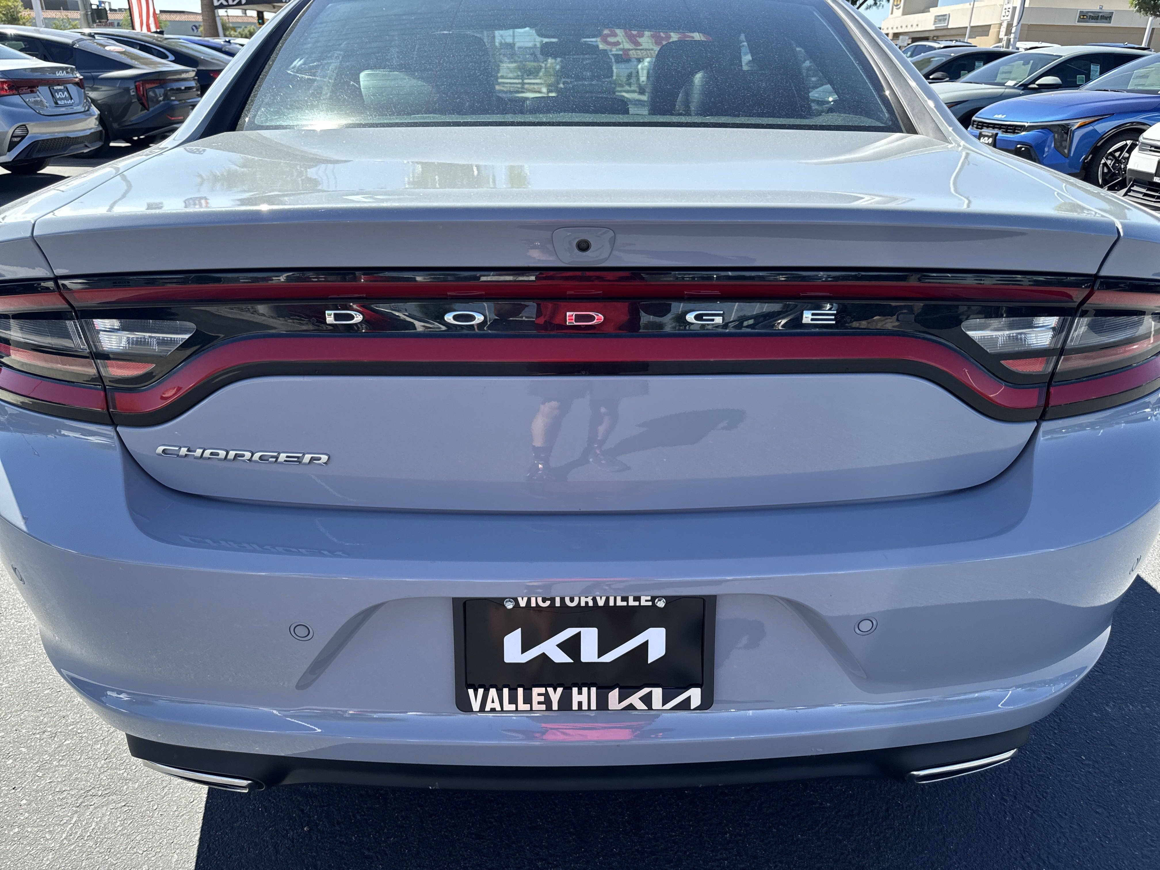 2022 Dodge Charger SXT photo 3