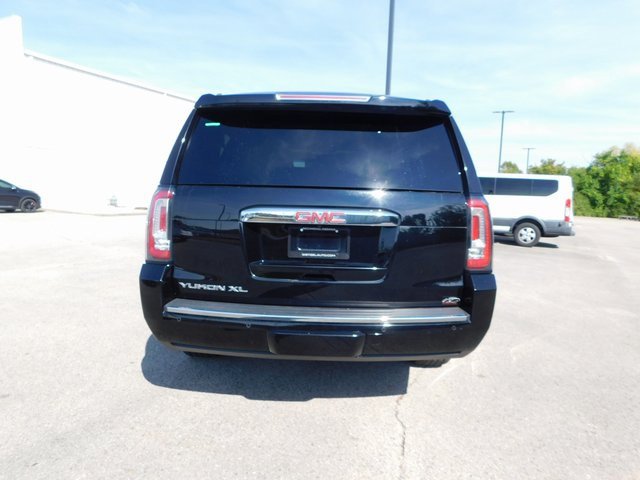2018 Gmc Yukon XL Denali photo 3