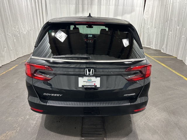 2024 Honda Odyssey Sport photo 4