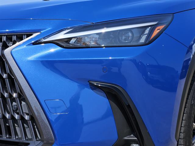 2022 Lexus NX 350h Premium photo 5