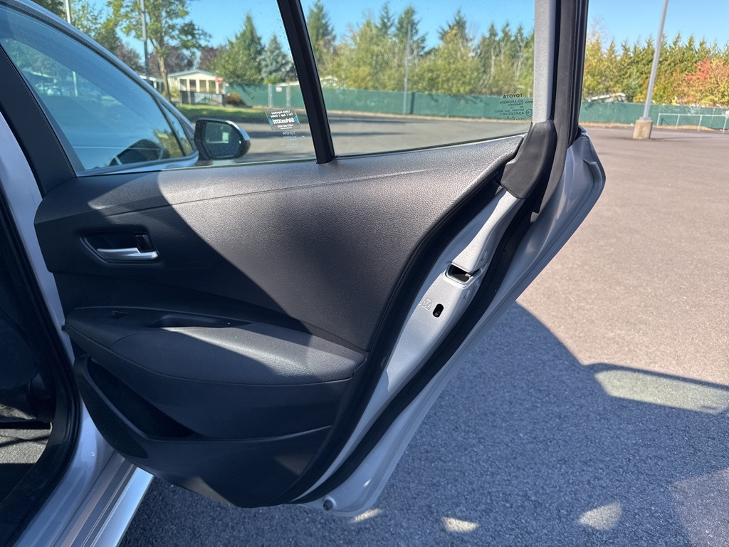 2021 Toyota Corolla LE photo 20