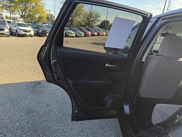 2016 Honda CR-V SE photo 12