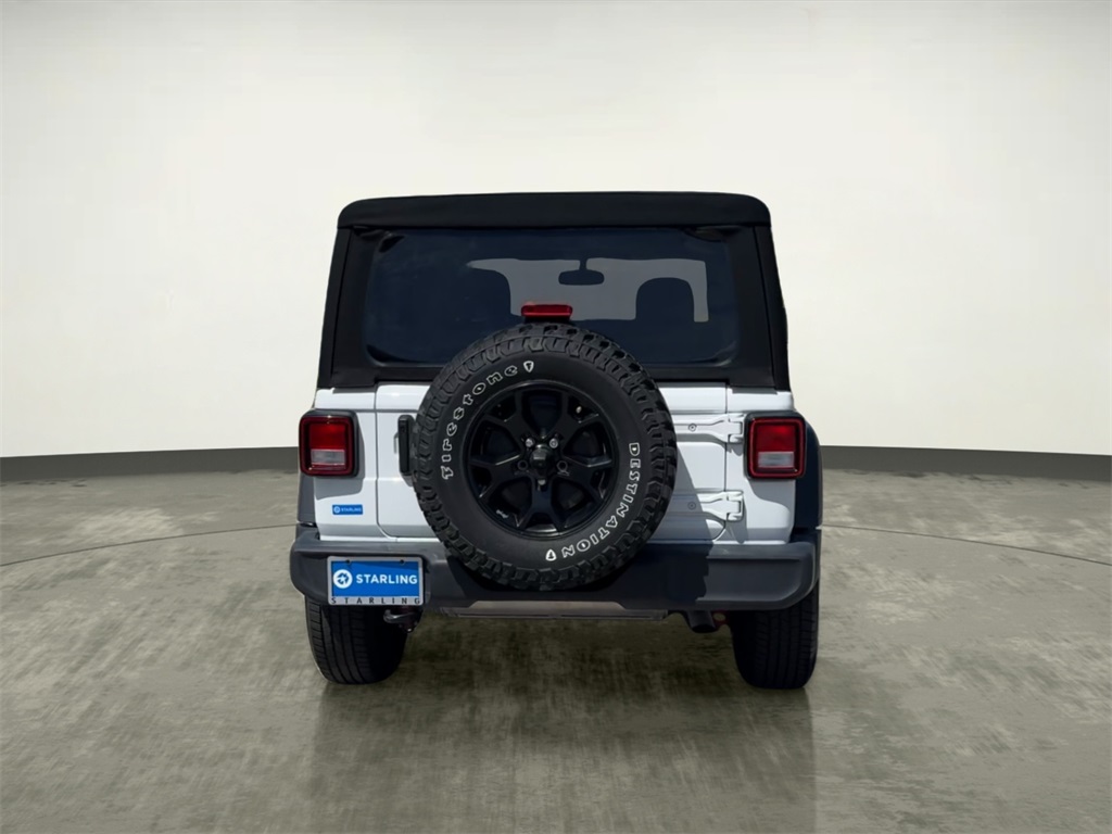 2022 Jeep Wrangler Willys photo 4