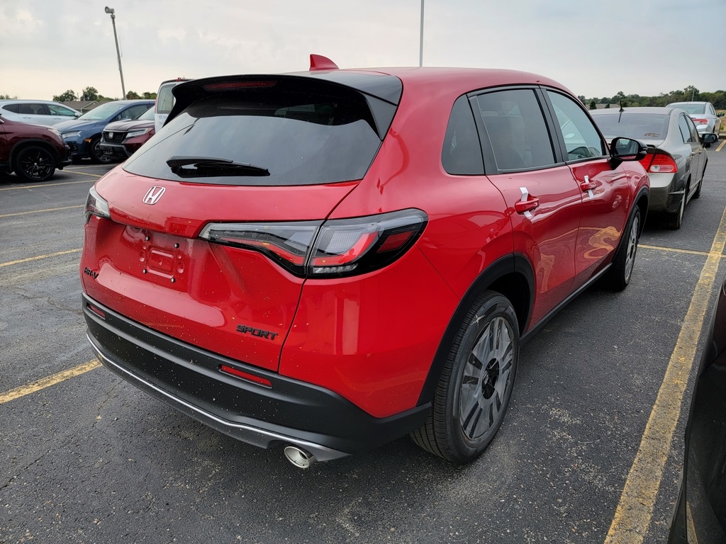 2026 Honda HR-V Sport photo 2