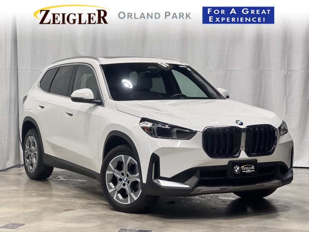 2023 BMW X1 28i's photo