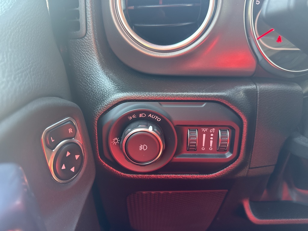 2022 Jeep Wrangler Unlimited Rubicon photo 33