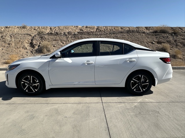 2025 Nissan Sentra SV photo 4