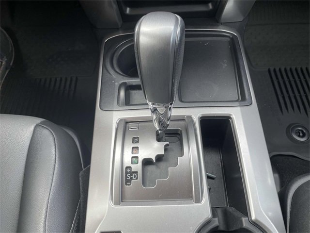 2022 Toyota 4Runner SR5 Premium photo 17