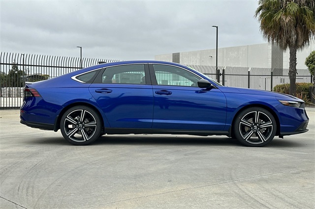 2025 Honda Accord Hybrid Sport photo 2