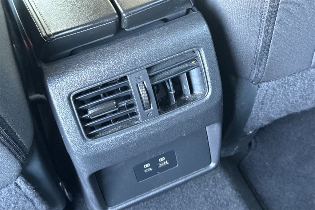 2023 Nissan Rogue SV photo 15