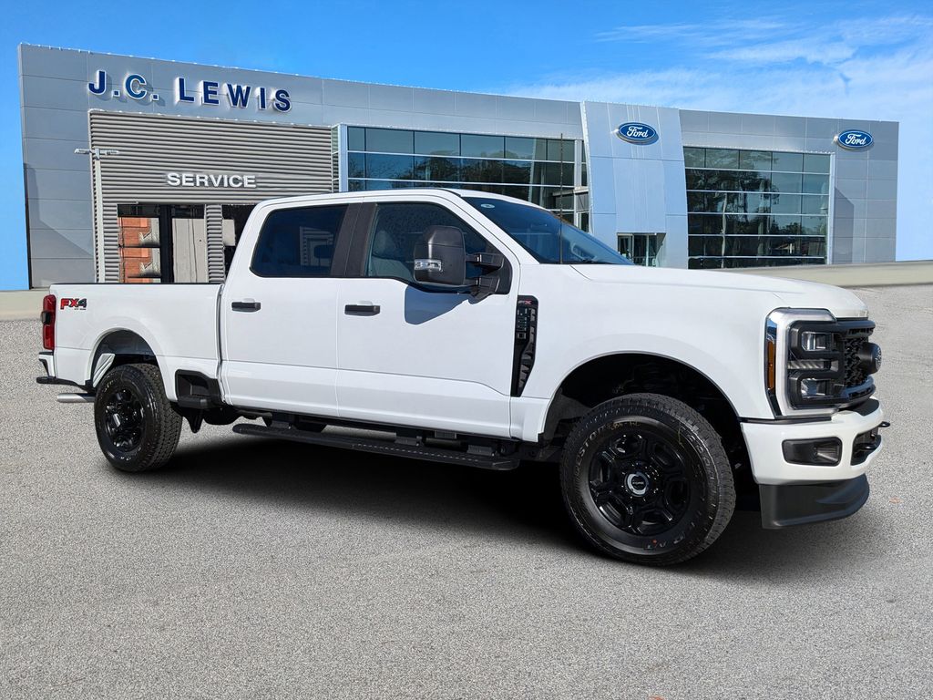 2026 Ford F-250 Super Duty XL's photo
