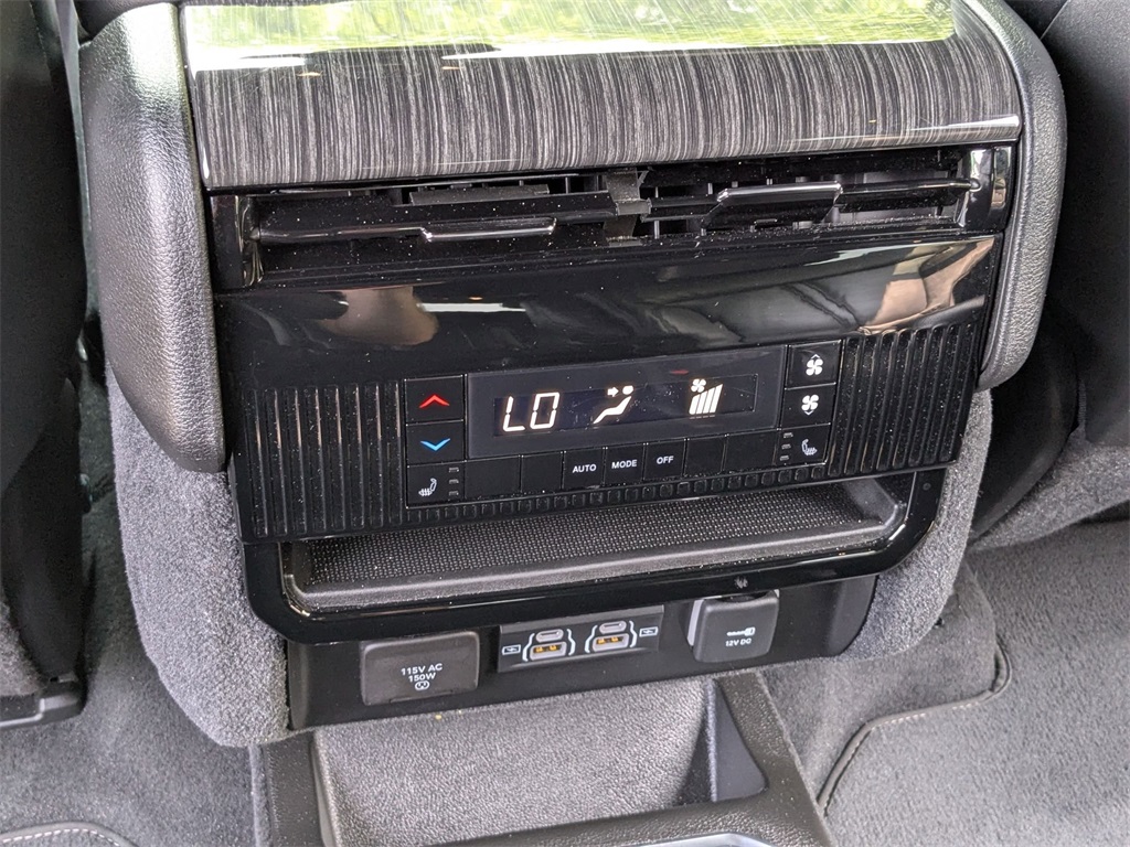 2022 Jeep Wagoneer Series II Limited photo 23