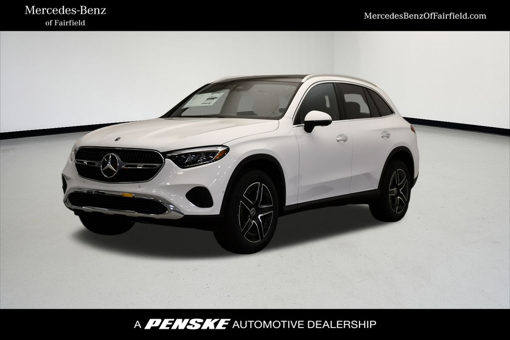2026 Mercedes-Benz GLC Base's photo