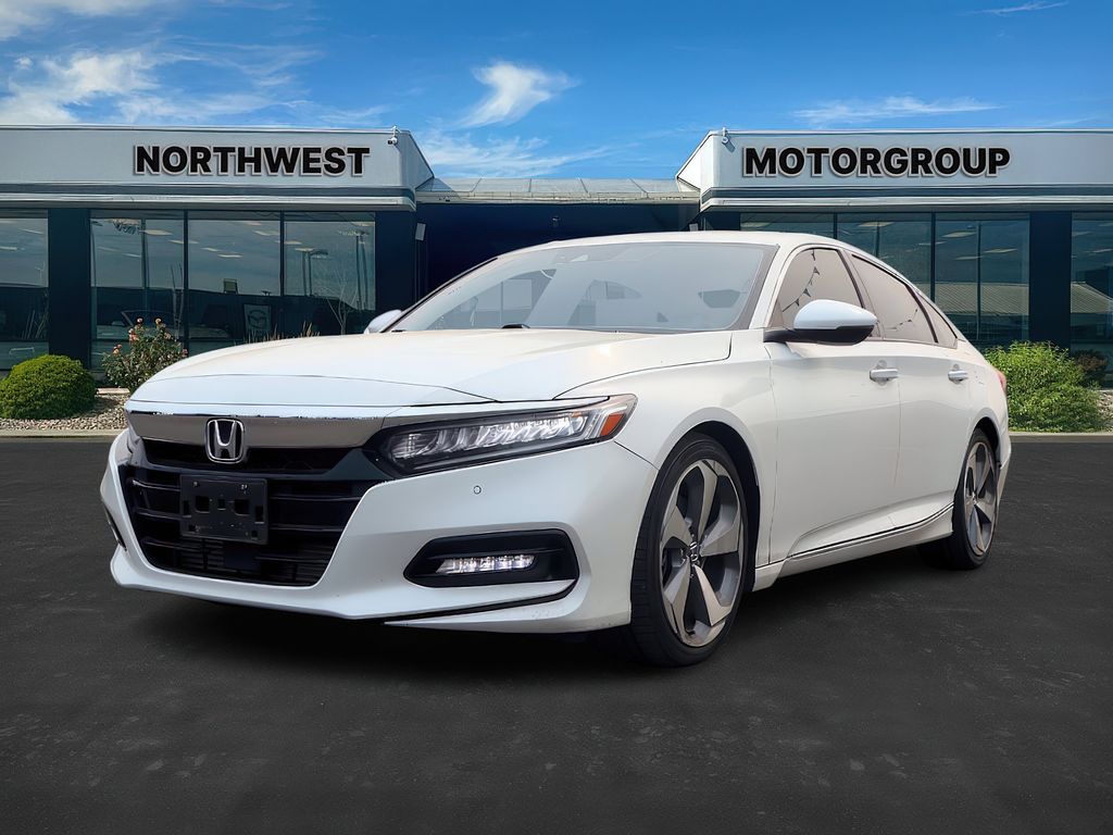 2020 Honda Accord Touring photo 3