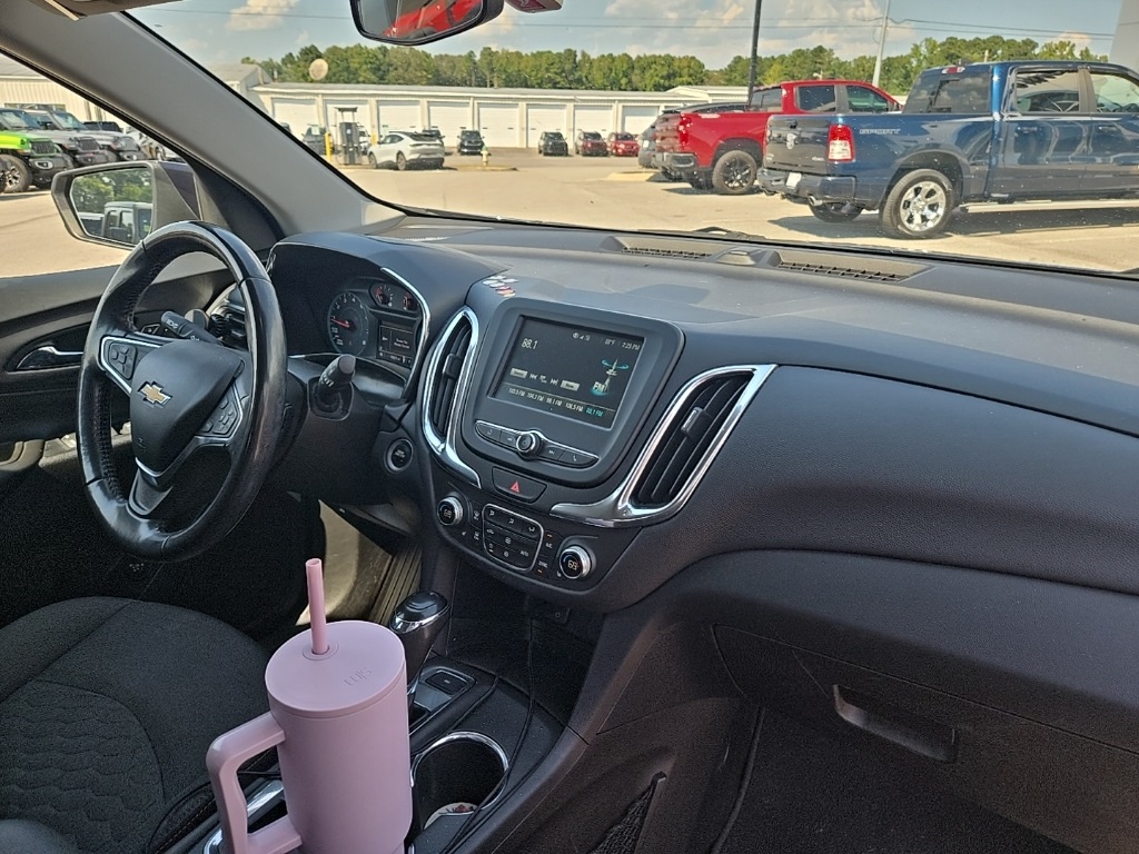2018 Chevrolet Equinox LT photo 4