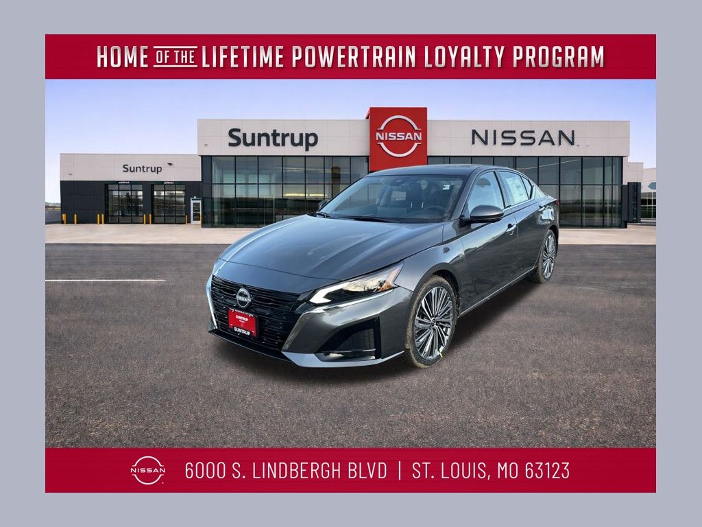 2025 Nissan Altima SL's photo