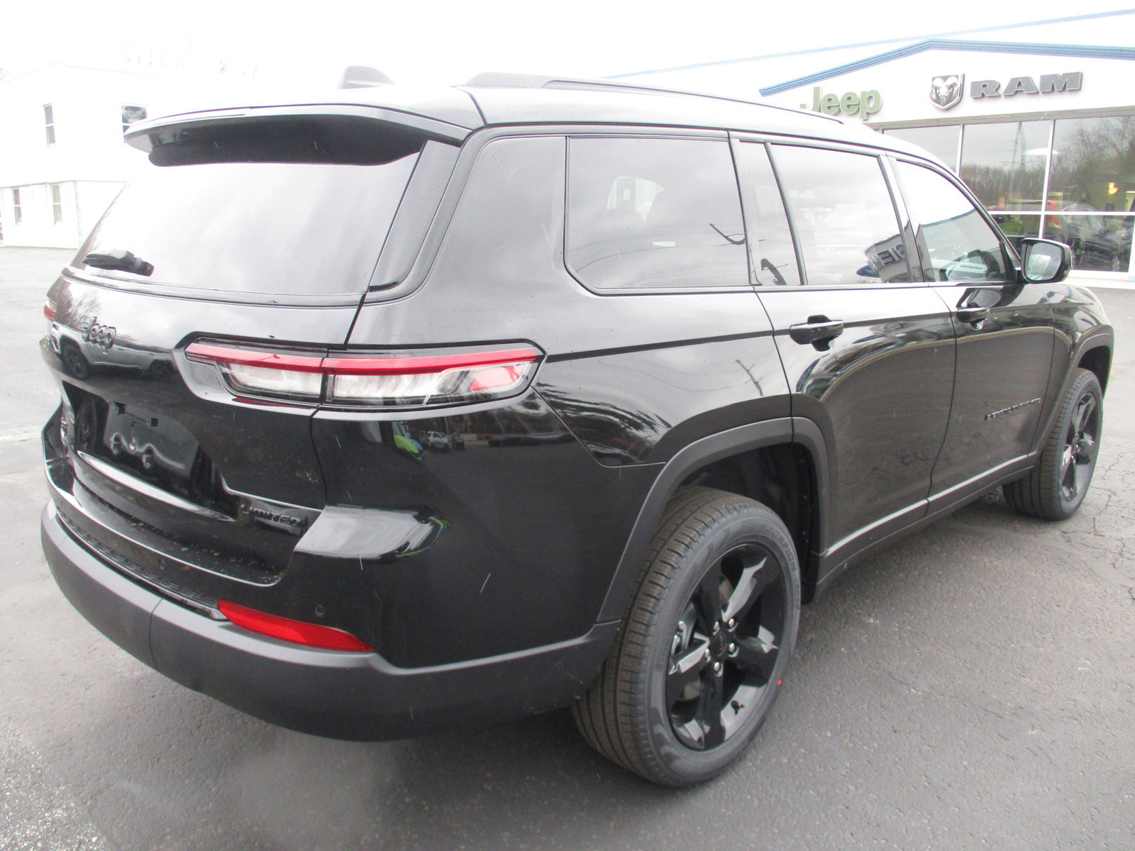 2025 Jeep Grand Cherokee L photo 6