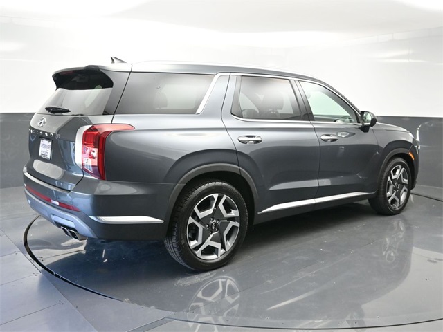 2023 Hyundai Palisade Limited photo 3