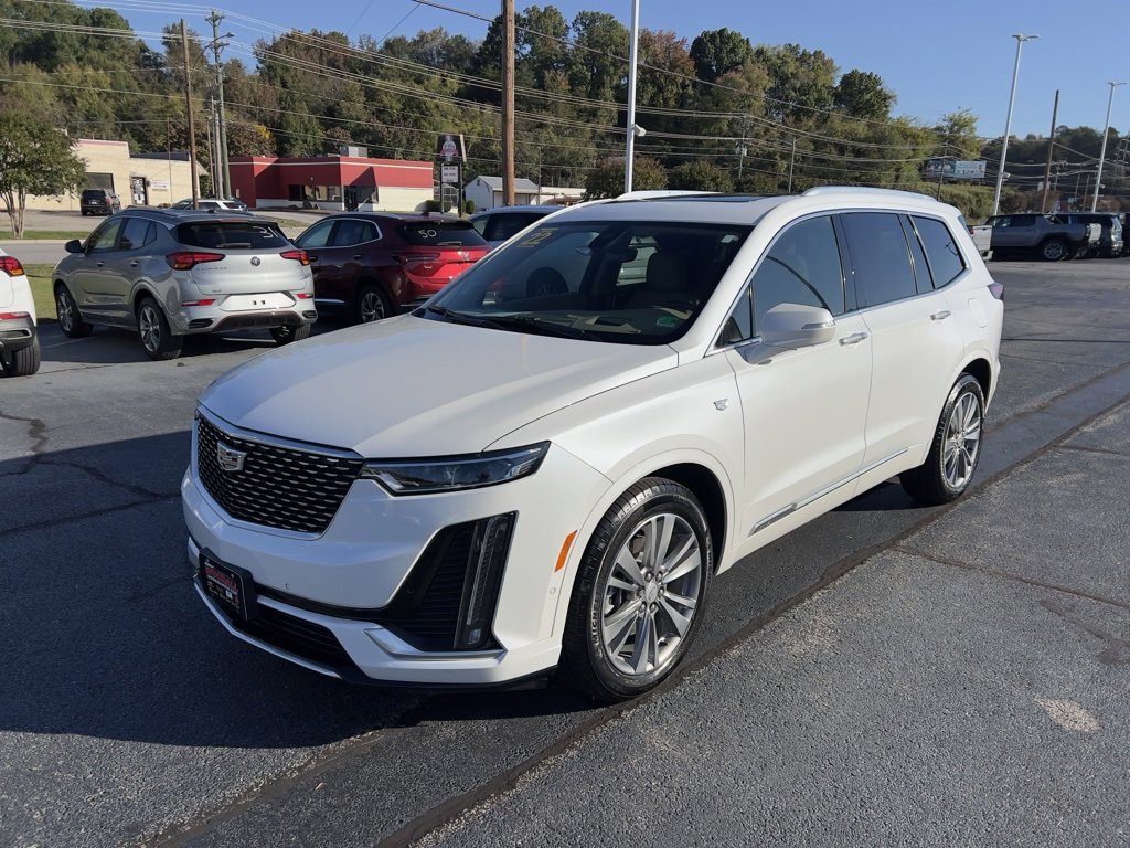 2022 Cadillac XT6 Premium Luxury photo 3