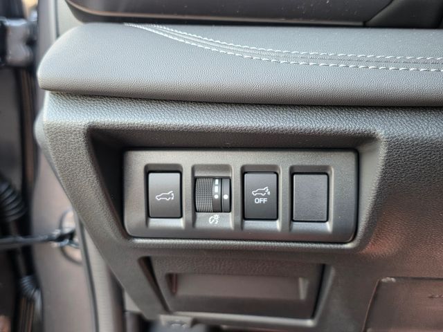 2025 Subaru Outback Limited photo 37