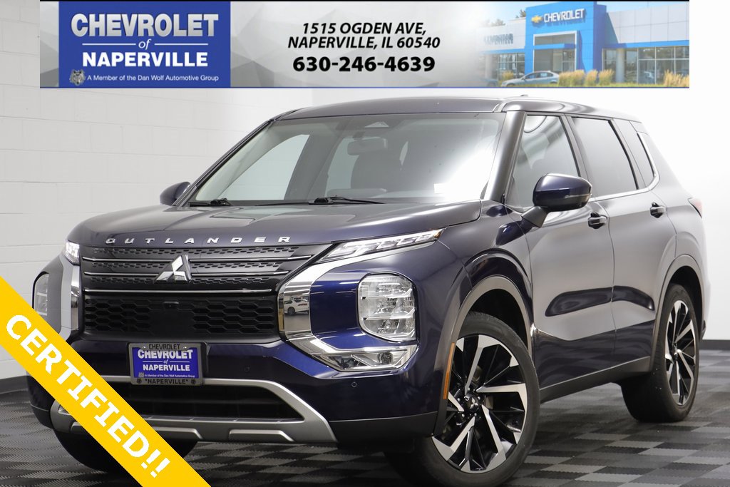 2023 Mitsubishi Outlander SE's photo