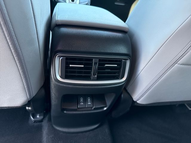 2022 Honda CR-V Touring photo 19